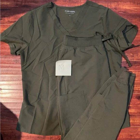 Mandala, Figs, and Fabletics Scrubs Per One Set - Picture 7 of 10